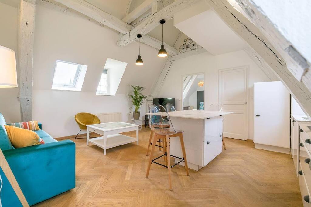 Le Notre Dame Apartment Dijon Bagian luar foto